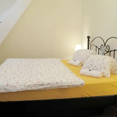 Apartmany V Podzamci Ii. Melnik Exterior photo
