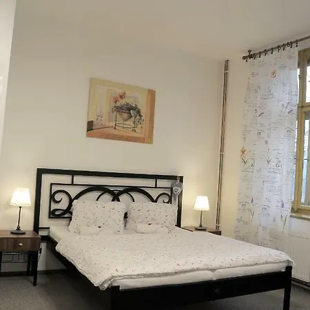 Apartmany V Podzamci Ii. Melnik Exterior photo