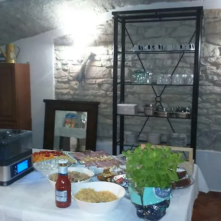 Apartmany V Podzamci Ii. Melnik Exterior photo